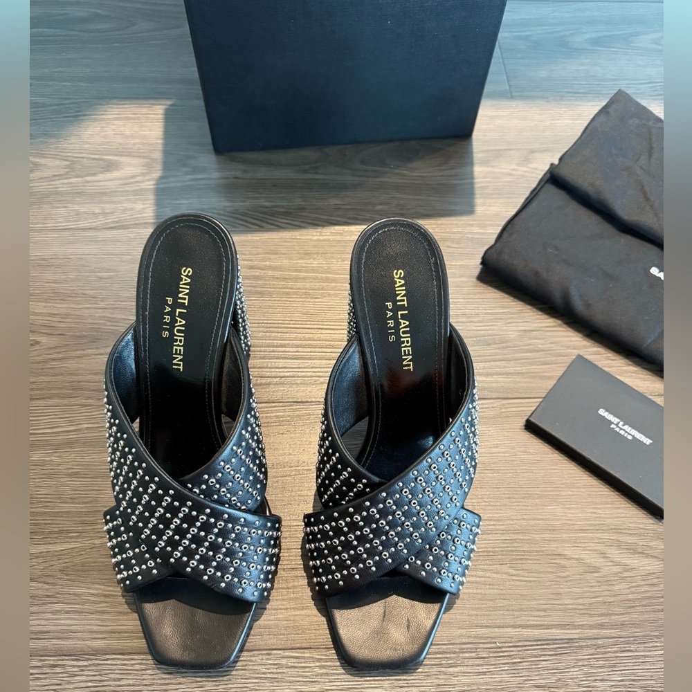 Saint Laurent Loulou 95 Studs 38 as new - Picture 6 of 13